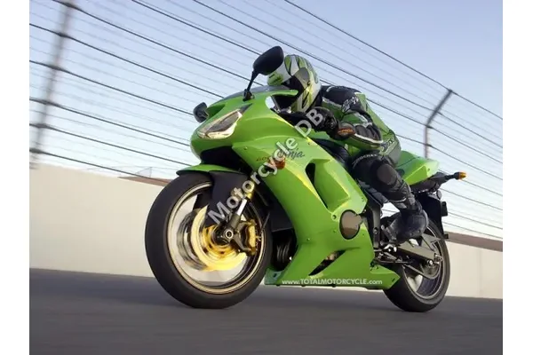 2005 Kawasaki Ninja ZX-6RR