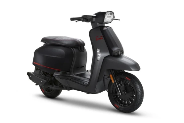 2020 Lambretta V125 Special Pirelli Edition