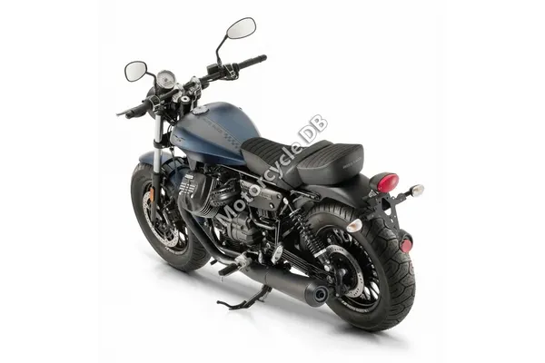 2023 Moto Guzzi V9 Bobber