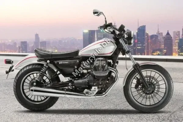 2024 Moto Guzzi V9 Roamer
