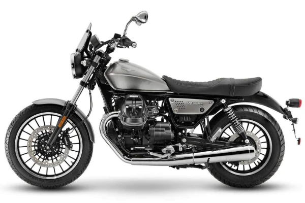 2022 Moto Guzzi V9 Roamer