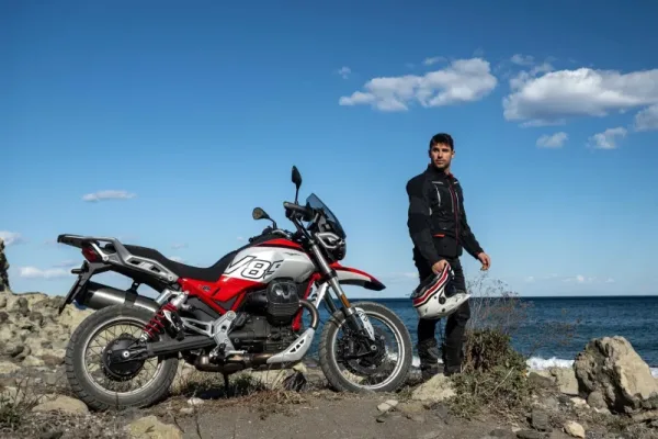 2026 Moto Guzzi V85 Tt