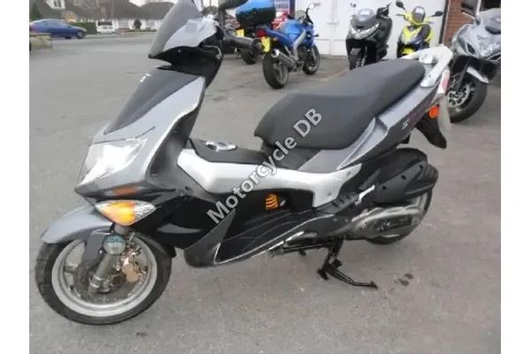 2011 PGO G-Max 125