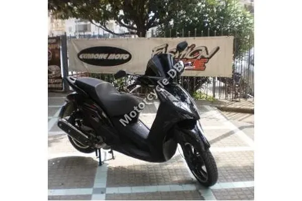 2010 Peugeot Geopolis 400