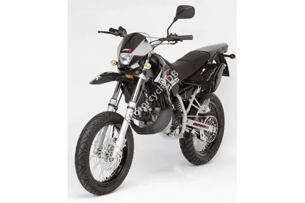 2010 Peugeot XP6 Top Road