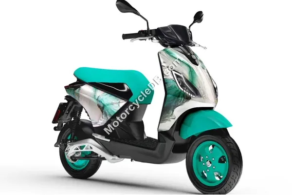 2022 Piaggio 1 Feng Chen Wang