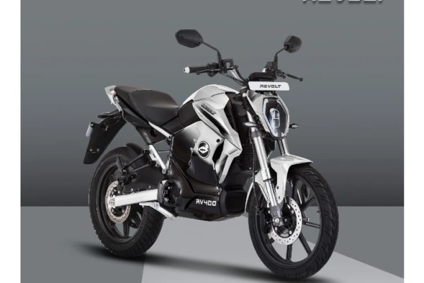 2022 Revolt RV400