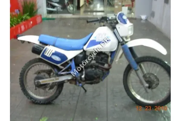 1992 Suzuki DR 125