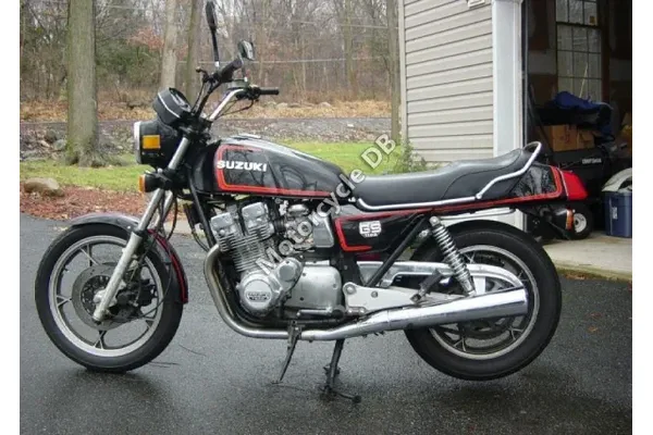 1981 Suzuki GSX 250 E Black Hawk