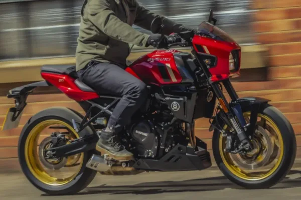 2027 Suzuki GSX-8TT