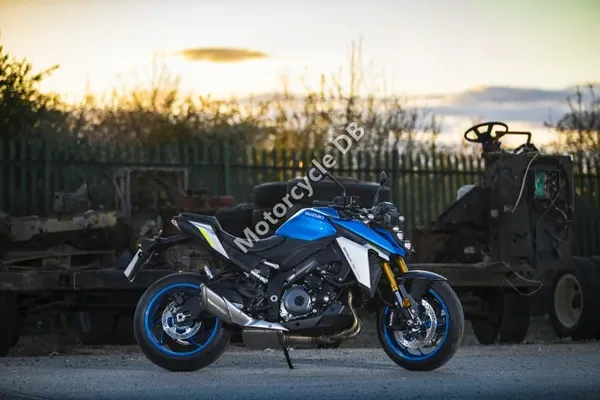 2021 Suzuki GSX-S1000