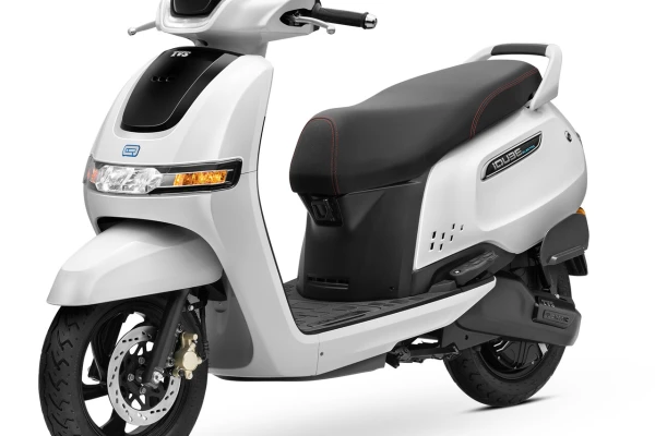2021 TVS Iqube