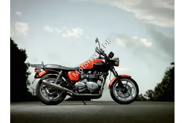 2011 Triumph Bonneville SE