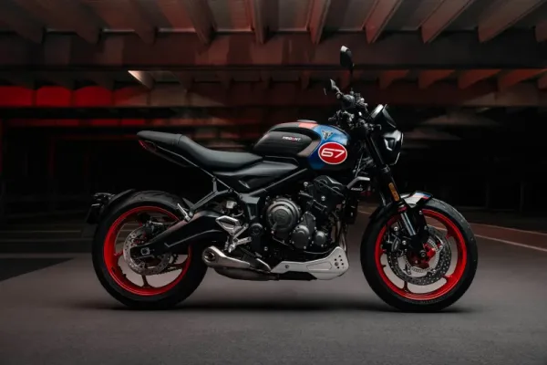 2026 Triumph Trident 660 Triple Tribute Special Edition