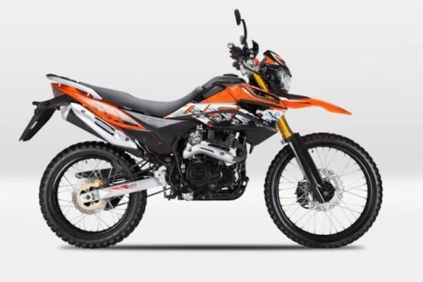 2021 UM DSR 200