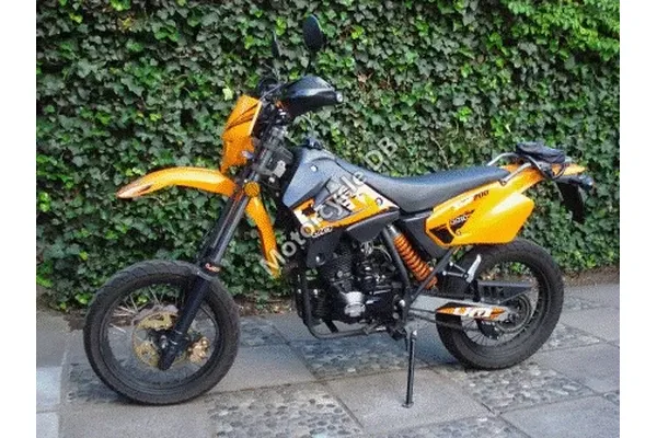 2007 UM SMF-200