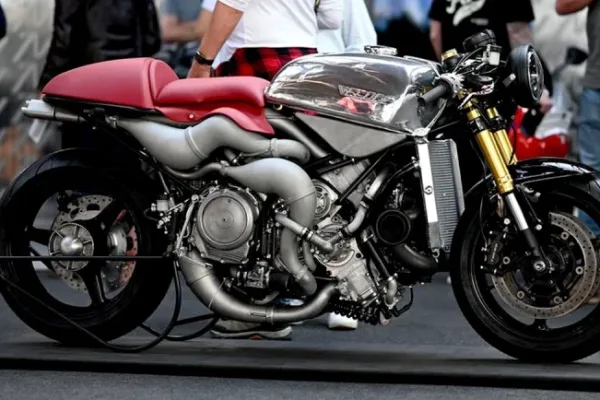 2027 Veloce Motorcycle Aperion