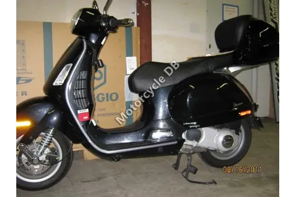 2007 Vespa GT 200
