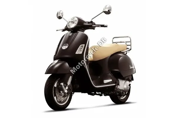 2007 Vespa GTS 125
