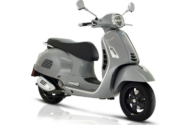2021 Vespa GTS Super 300 Tech