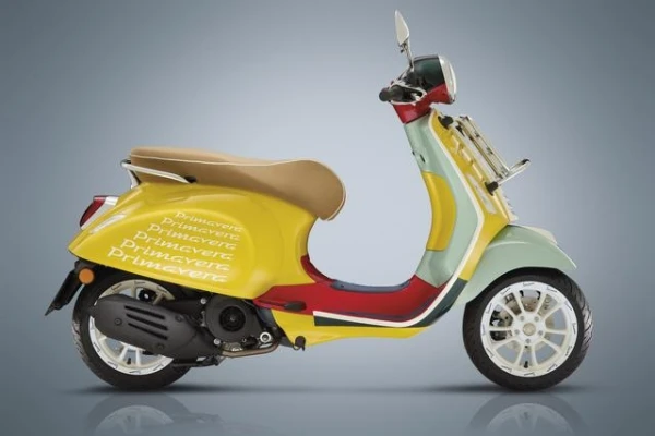 2020 Vespa Primavera Sean Wotherspoon
