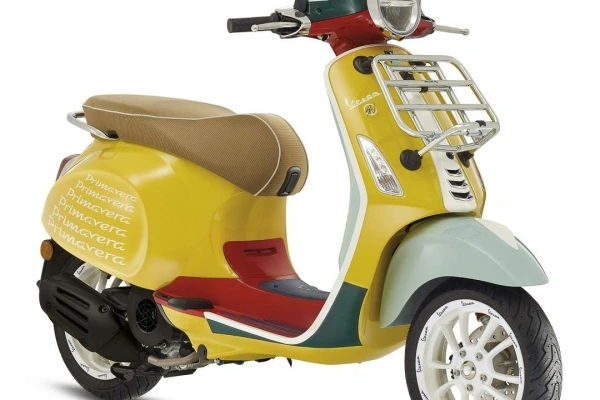 2021 Vespa Primavera Sean Wotherspoon 50