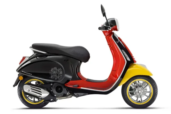 2026 Vespa Primavera Disney Mickey Mouse Edition