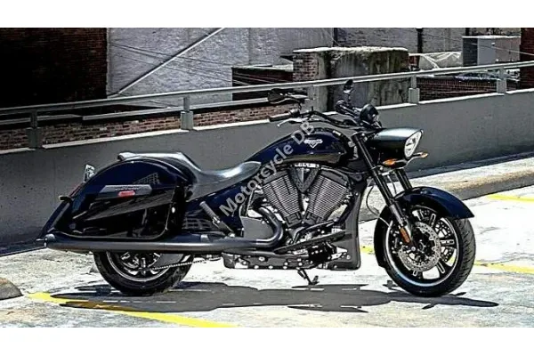 2014 Victory Cross Country 8-Ball