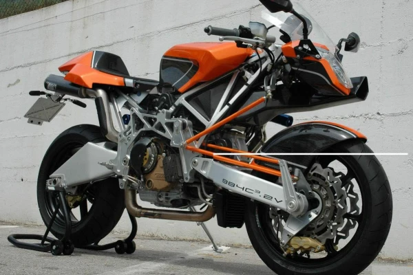 2019 Vyrus 984 C3 2V
