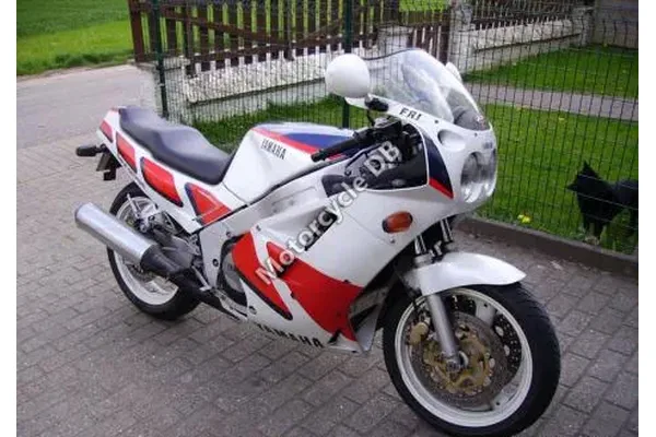 1989 Yamaha FZR 750 R
