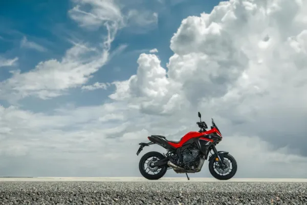 2026 Yamaha Tracer 7 Y-AMT
