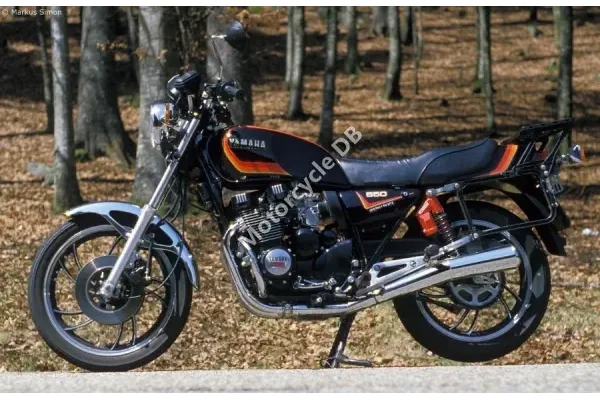 1984 Yamaha XJ 550