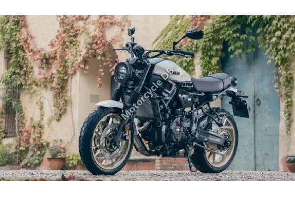 2023 Yamaha XSR700 Legacy