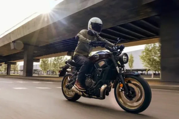 2026 Yamaha XSR700