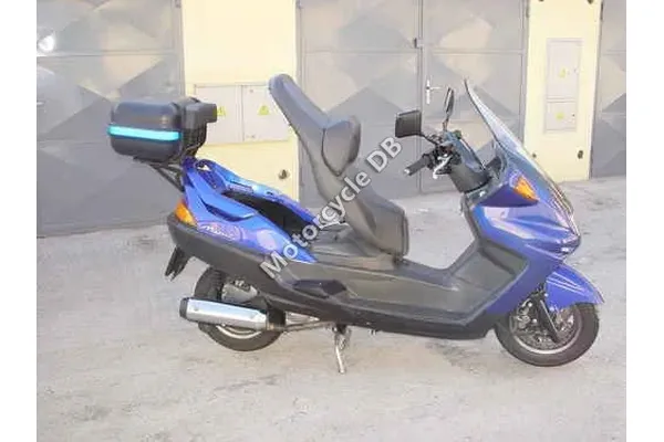 1999 Yamaha YP 250 Majesty Deluxe