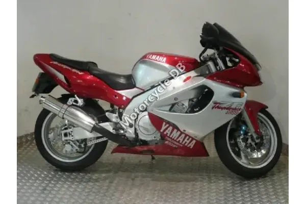 2001 Yamaha YZF-R7