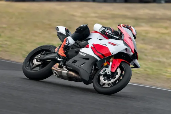 2026 Yamaha YZF R9