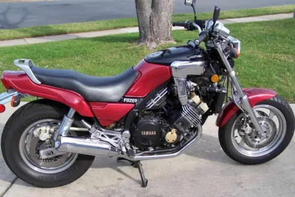 1986 Yamaha FZX 750 Fazer