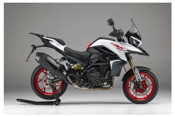 2026 Benelli TRK 902 Stradale