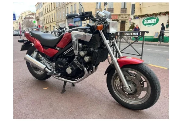 1990 Yamaha FZX 750 Fazer