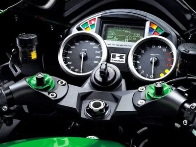 2012 Kawasaki Ninja ZX-14R - photo 2