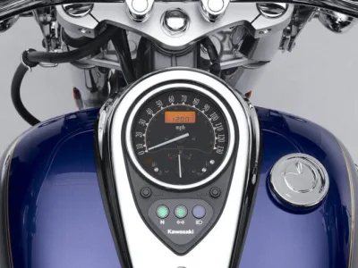 2013 Kawasaki Vulcan 900 Classic LT - photo 2
