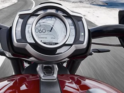 2020 Triumph Rocket 3 GT - photo 6