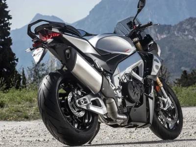 2021 Aprilia Tuono V4 - photo 4