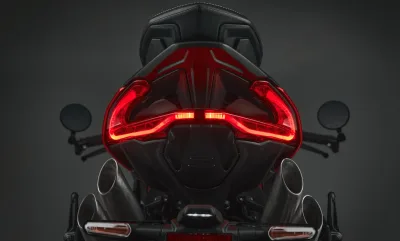 2021 MV Agusta Brutale 1000 RR - photo 2