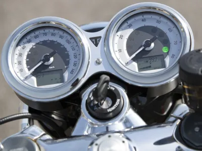 2021 Triumph Thruxton RS - photo 6