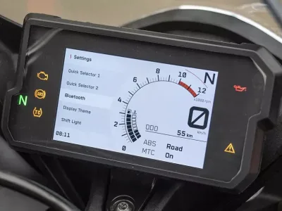 2022 KTM RC 125 - photo 6