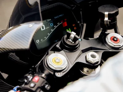 2023 BMW M 1000 RR - photo 6