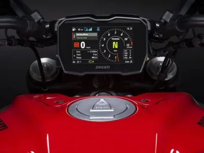 2023 Ducati Diavel V4 - photo 2