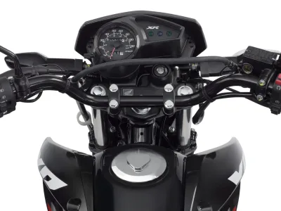 2023 Honda XR150L - photo 3